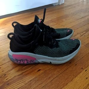 Nike Women's Joyride Sneakers